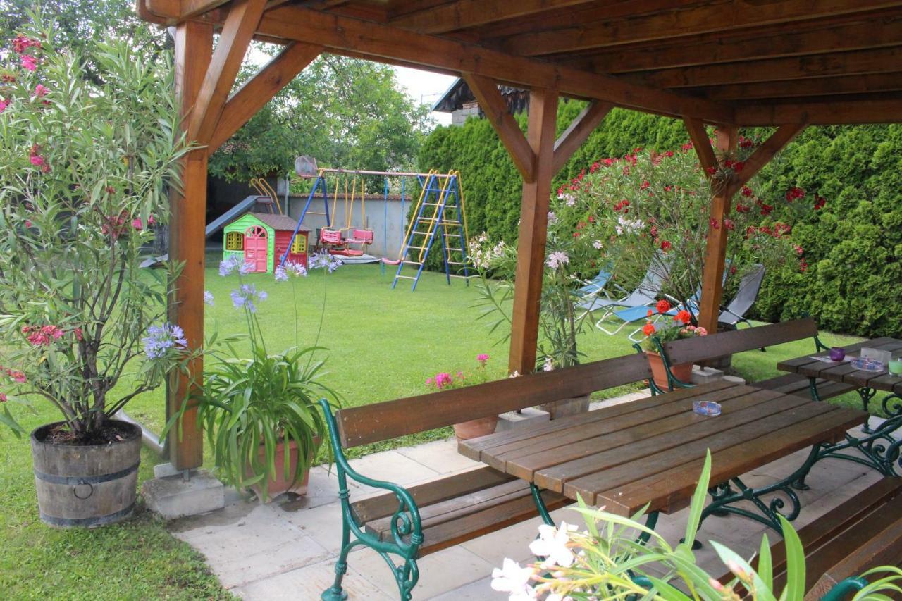 Appartement Berni Strebersdorf ภายนอก รูปภาพ