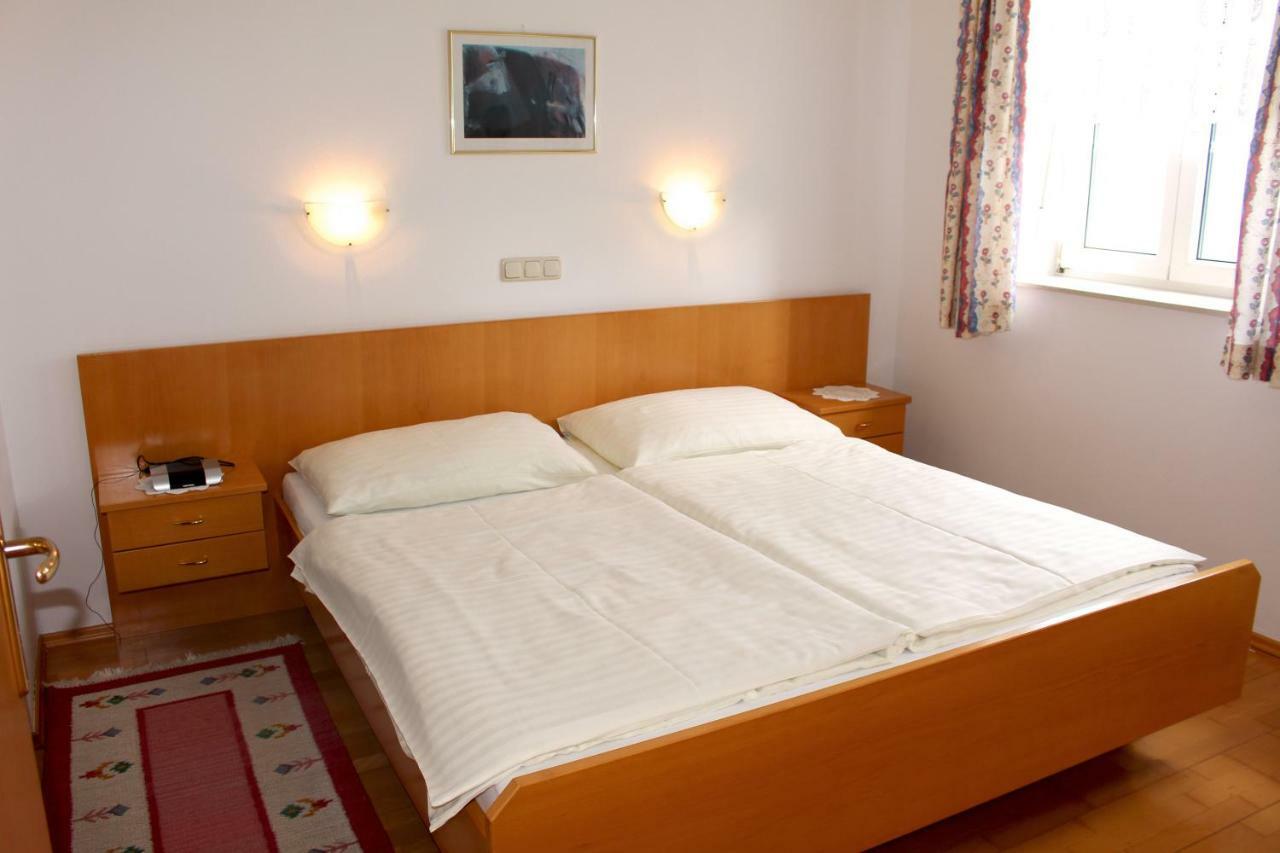 Appartement Berni Strebersdorf ภายนอก รูปภาพ